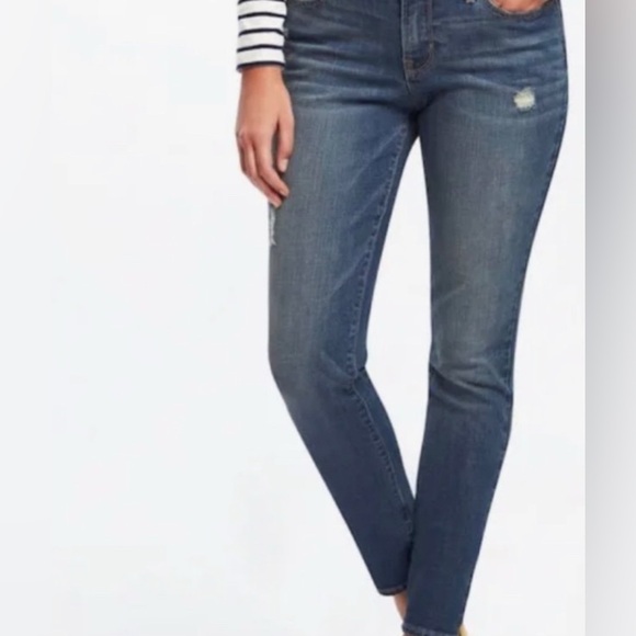Old Navy Denim - NWT Old Navy Women's Curvy Skinny Darci Mid-Rise Blue Jeans, Size 4 Regular